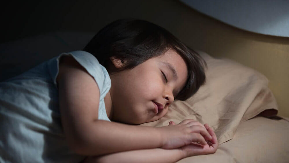 how to make child sleep early